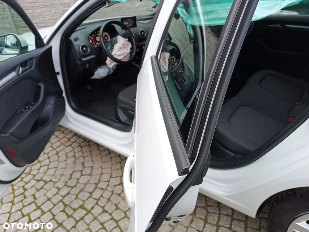 Audi A3 Sportback 2.0 TDI - 11