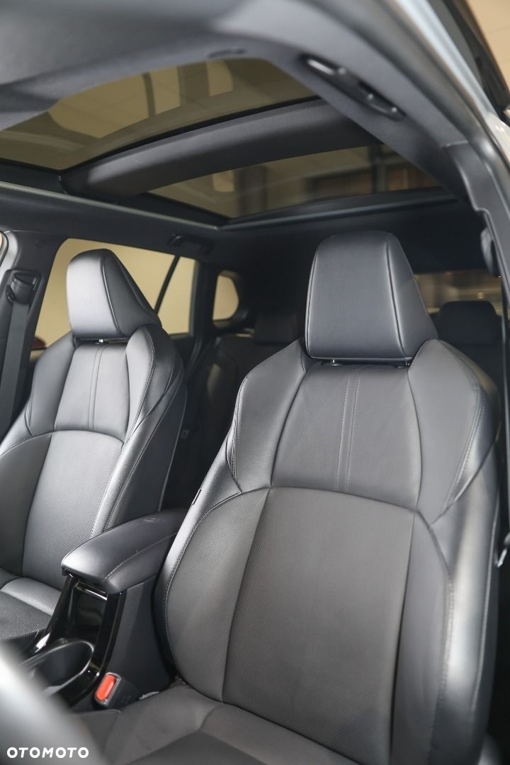 Toyota Corolla Cross - 19