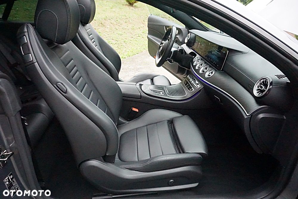 Mercedes-Benz Klasa E 220 d AMG - 23