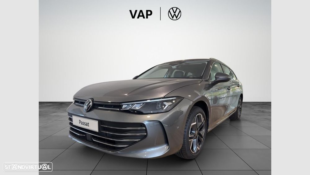 VW Passat Variant 1.5 TSI eHybrid Business DSG - 2