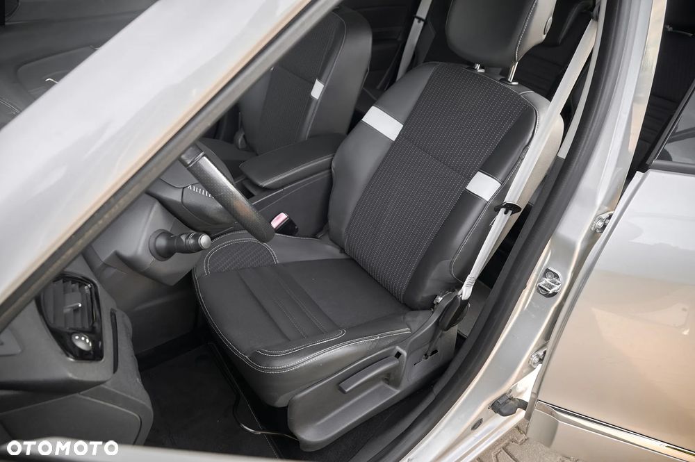 Renault Grand Scenic - 18