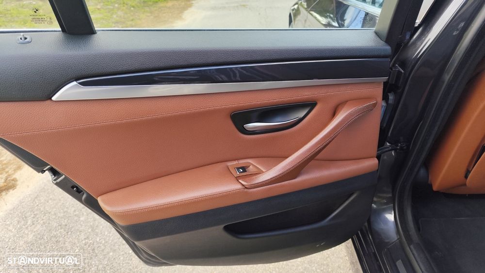 BMW 525 d Line Luxury Auto - 12