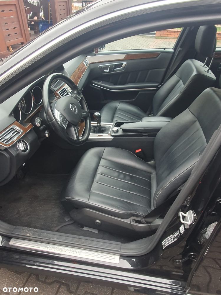 Mercedes-Benz Klasa E 200 Elegance - 10