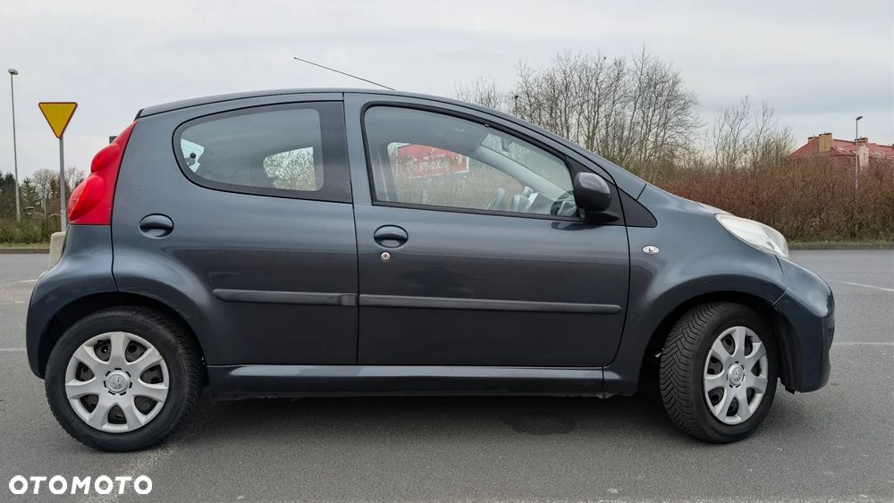 Peugeot 107 - 8