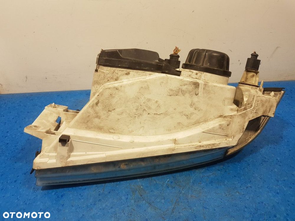 SKODA OCTAVIA I LIFT REFLEKTOR PRAWY - 8