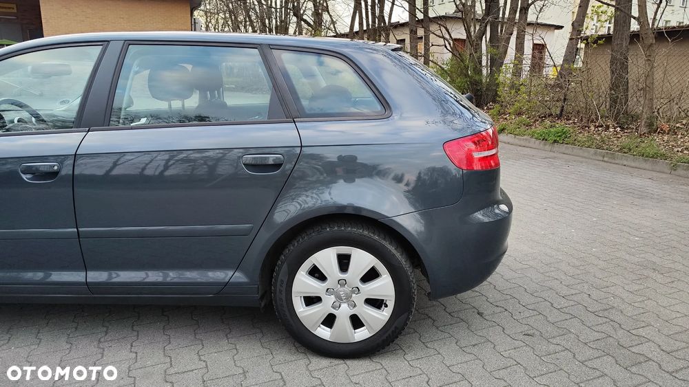 Audi A3 Sportback 1.6 Attraction - 5