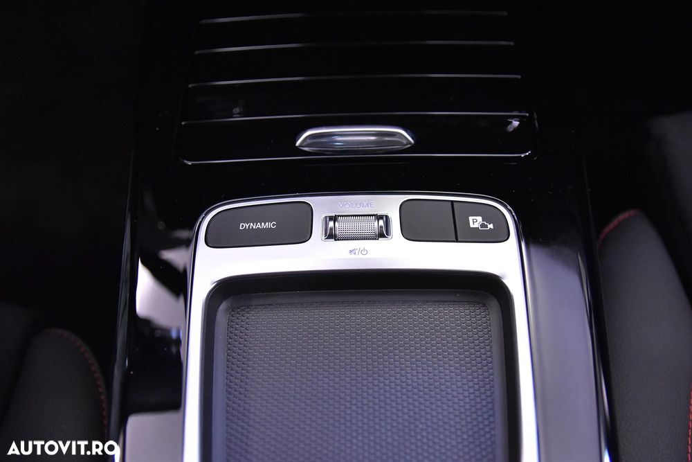 Mercedes-Benz CLA 220 4Matic 7G-DCT AMG Line - 19