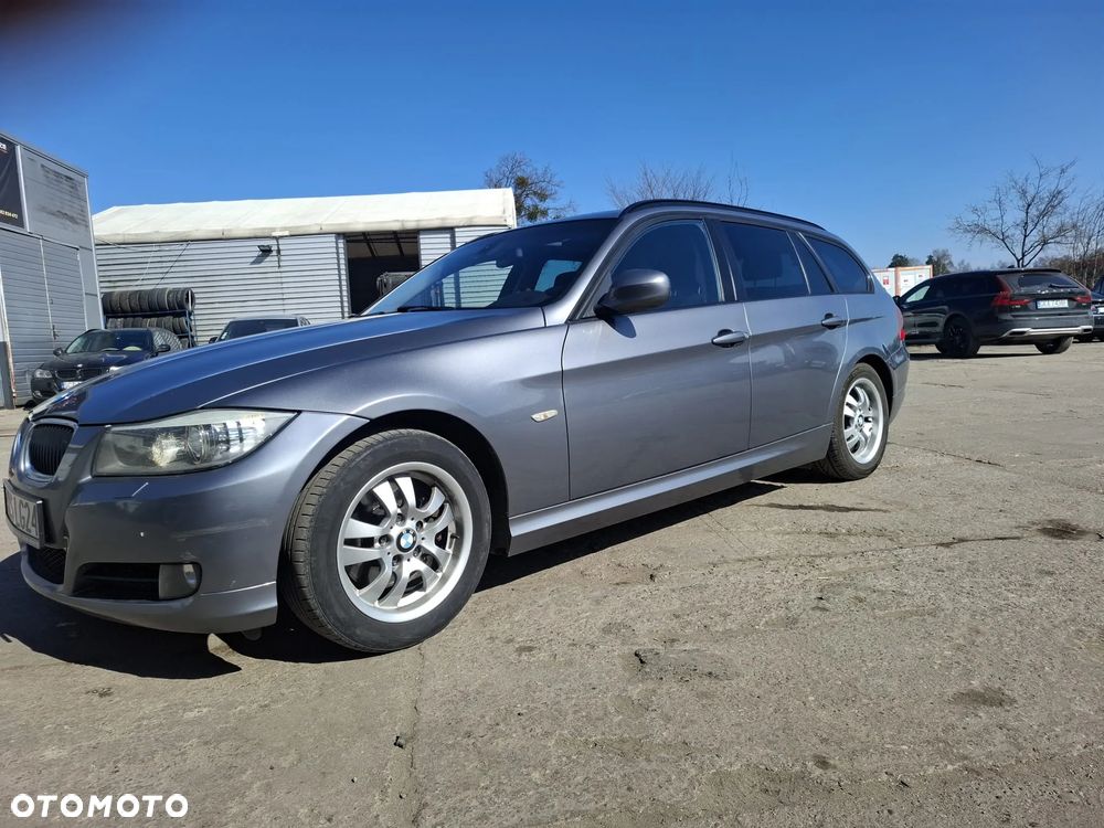 BMW Seria 3 318d Blue Performance Luxury Line - 2