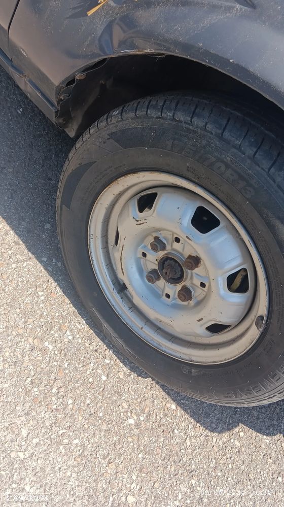 Toyota Corolla Hatchback 1.3 12v - 6