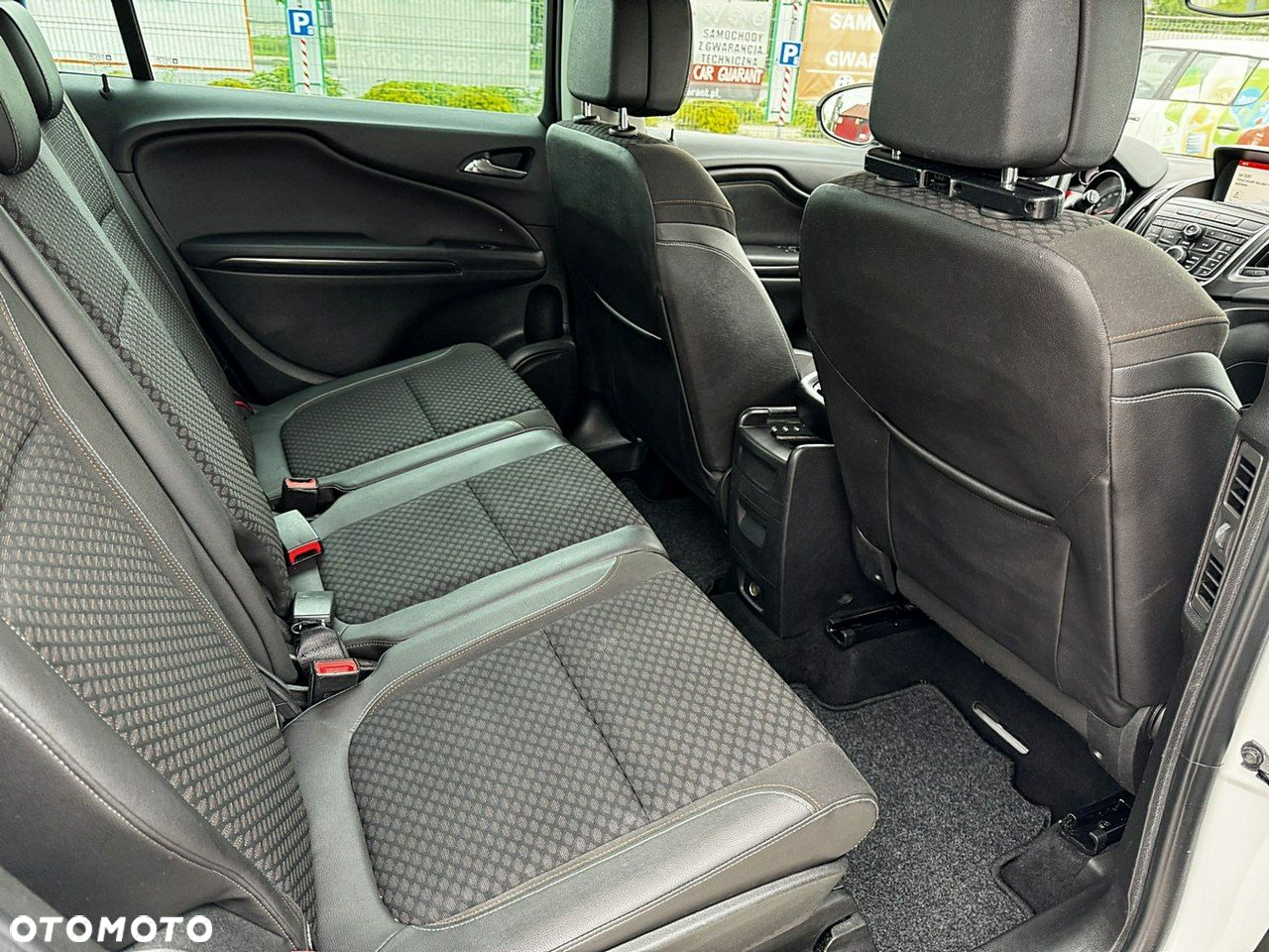 Opel Zafira - 12