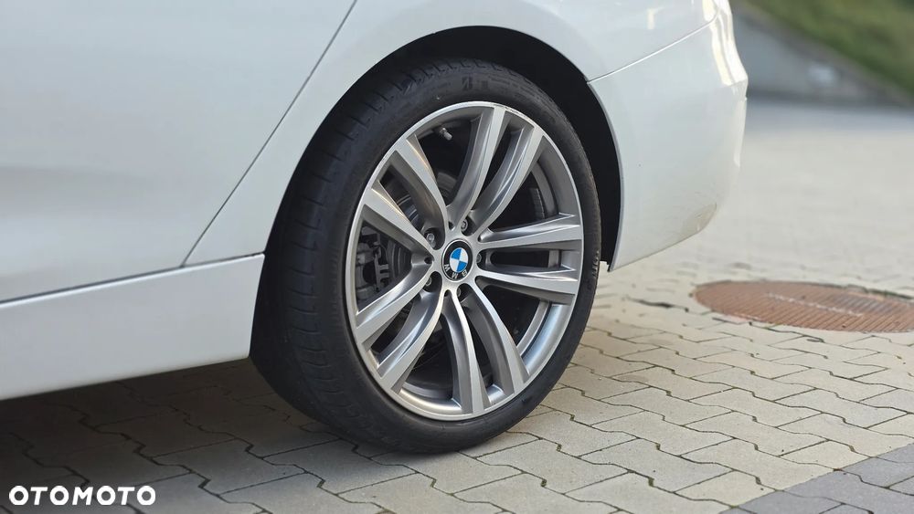 BMW Seria 3 318d Luxury Line - 25