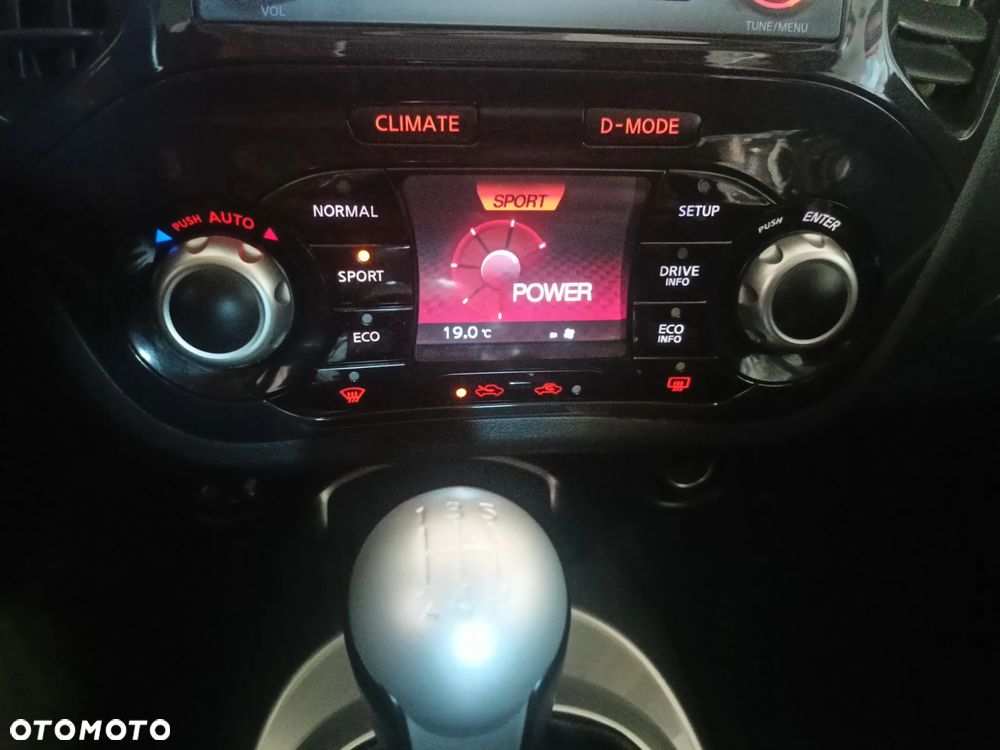 Nissan Juke 1.6 Tekna S&S - 37
