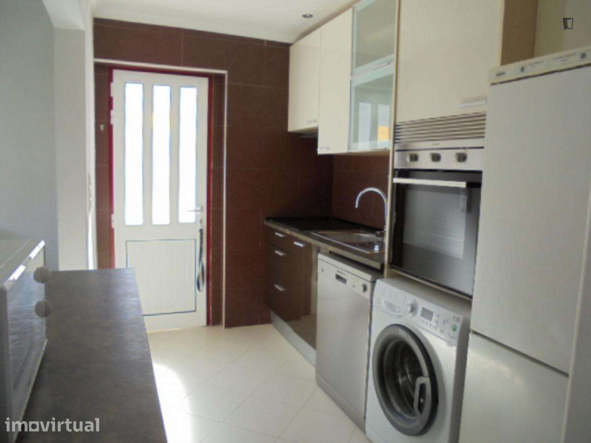 Quarto - localizado em Costa da Caparica Lisbon - Grande imagem: 5/13
