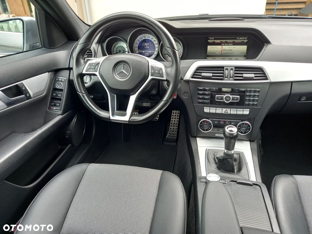 Mercedes-Benz Klasa C - 19