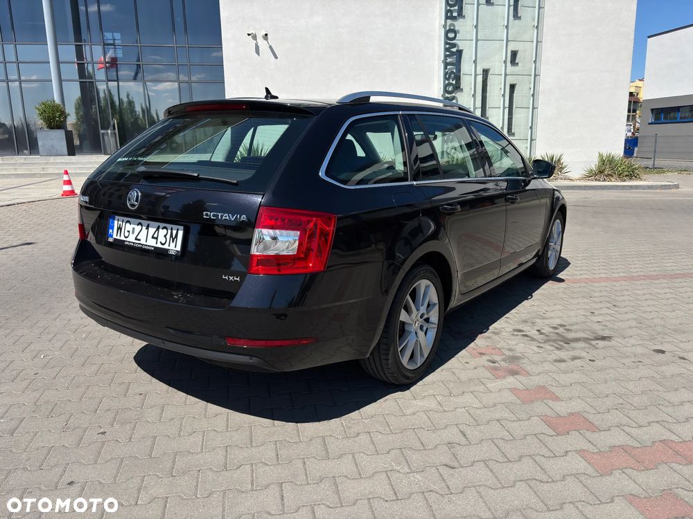 Skoda Octavia 2.0 TDI 4x4 Style DSG - 7