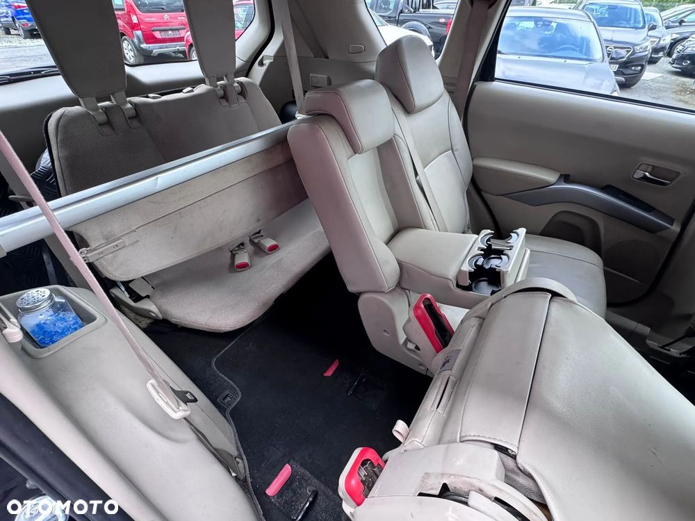 Mitsubishi Outlander 2.0 DID Instyle - 5