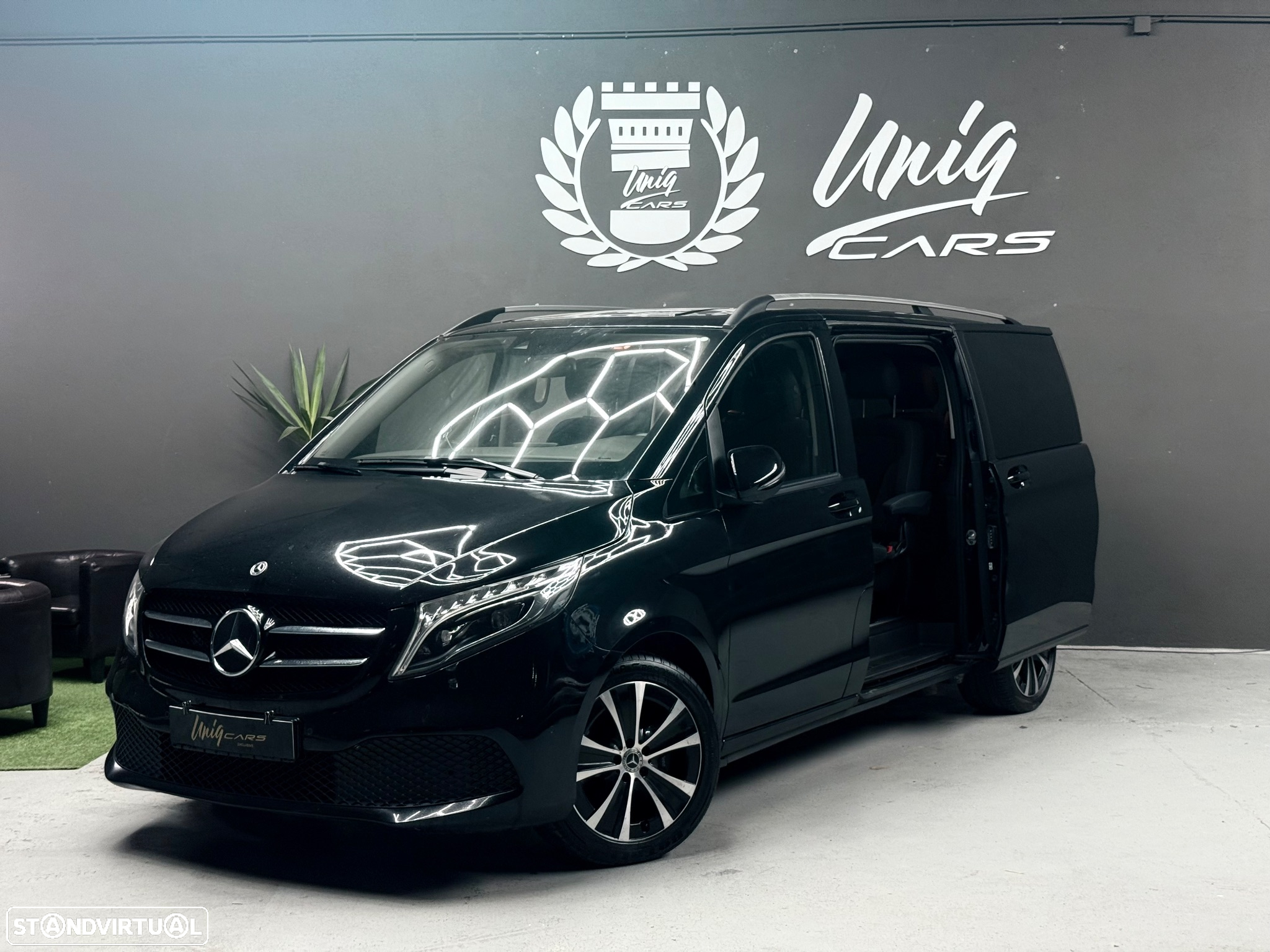 Mercedes-Benz V 300 d Longo Avantgarde - 17