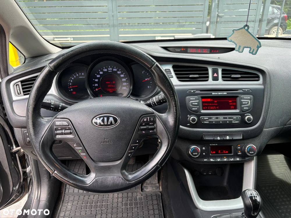 Kia Ceed 1.6 GDI L - 8
