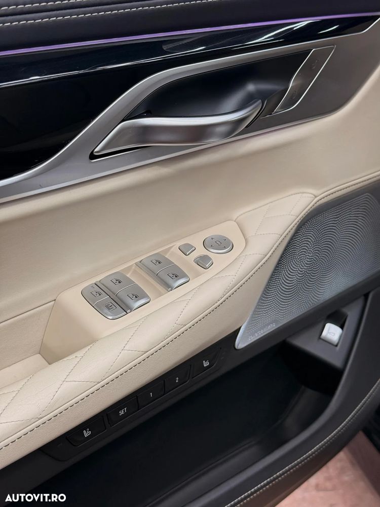 BMW Seria 7 750d xDrive - 34