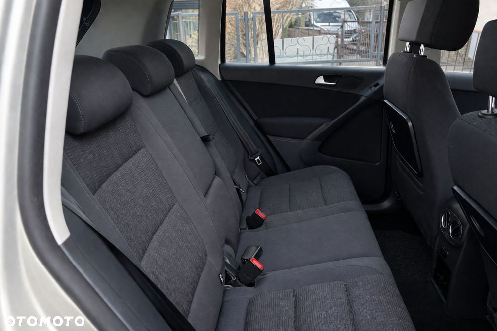 Volkswagen Tiguan - 8