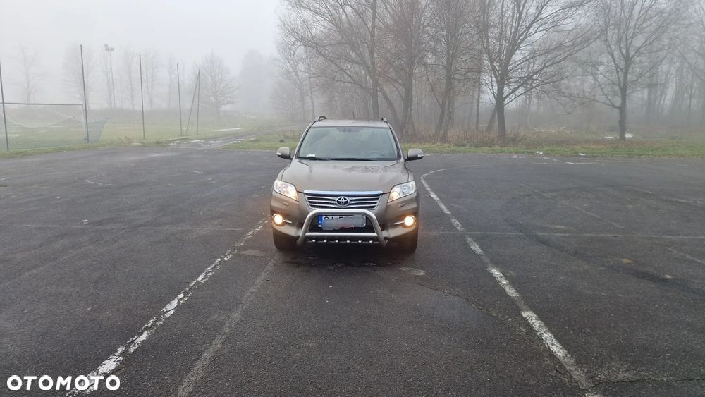 Toyota RAV4 2.0 VVT-i Prestige NAVI MS - 2