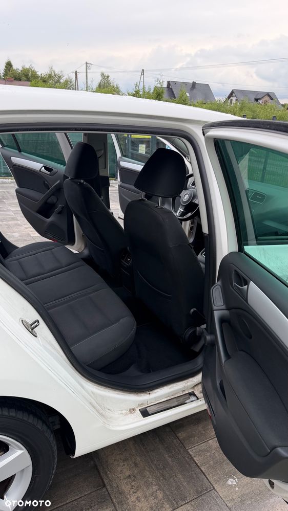 Volkswagen Golf 1.6 TDI DPF Highline - 20