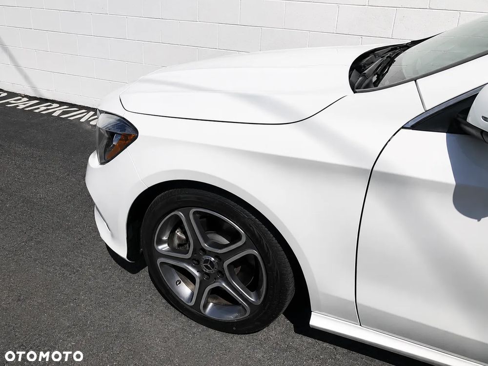 Mercedes-Benz CLA 250 4-Matic AMG Line - 4