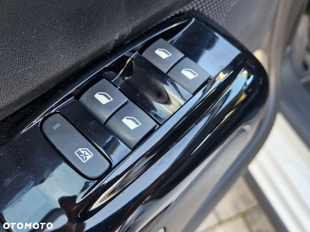 Citroën C3 Pure Tech 82 ELLE - 15