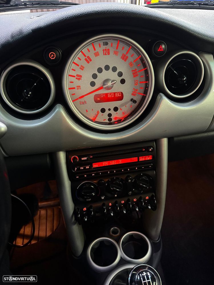 MINI 3 Portas One 1.6 - 12