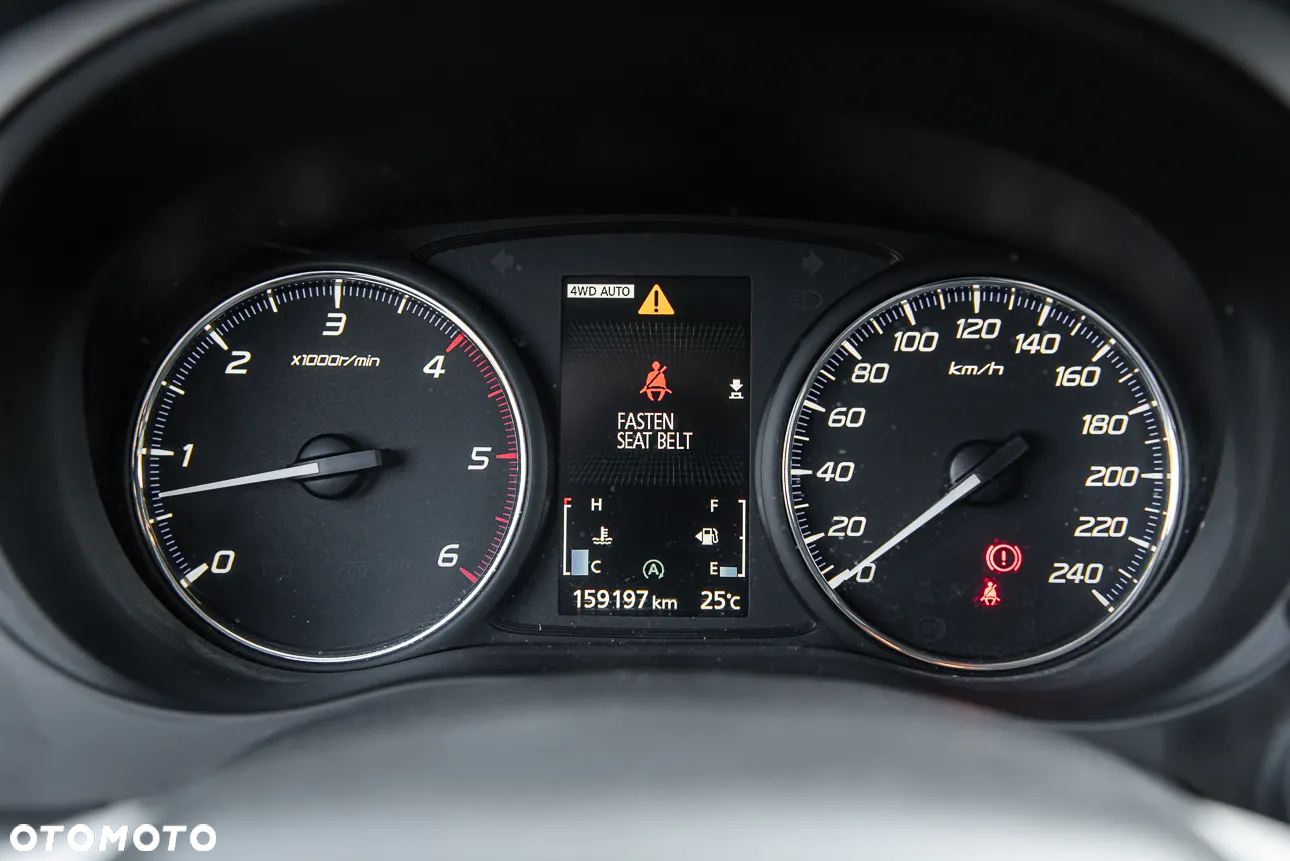 Mitsubishi Outlander - 18