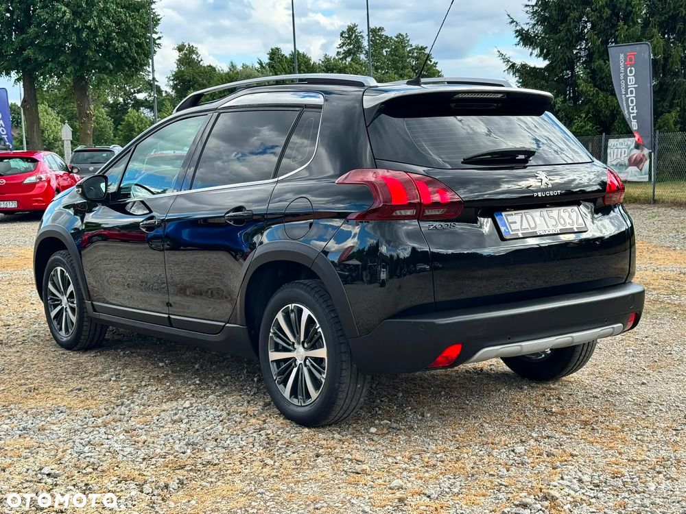 Peugeot 2008 1.2 Pure Tech GPF Allure S&S EAT6 - 14