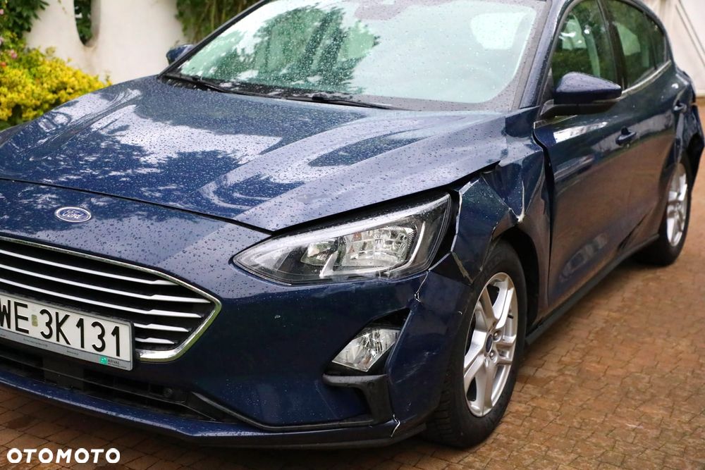 Ford Focus 1.0 EcoBoost Titanium Design - 10