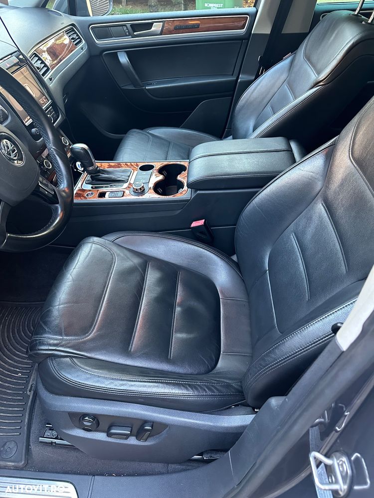 Volkswagen Touareg - 17