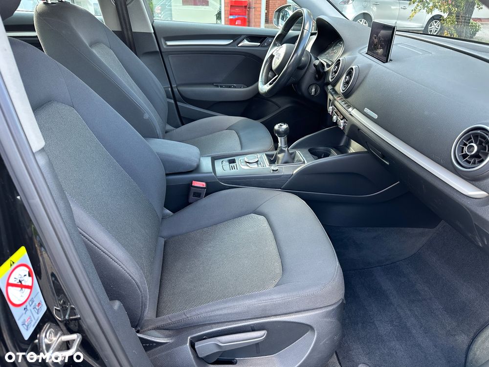 Audi A3 Sportback - 15