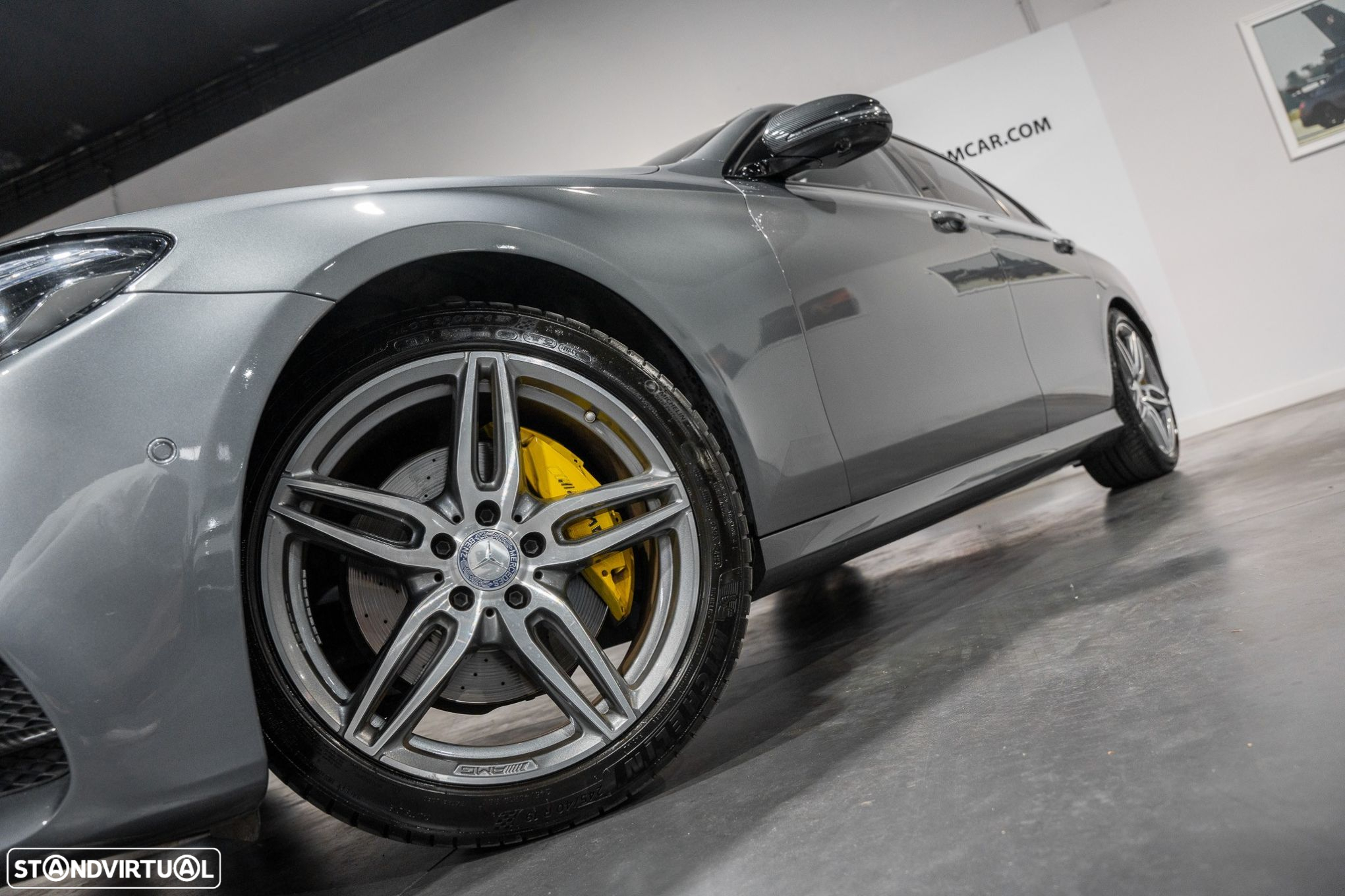 Mercedes-Benz E 220 d AMG Line - 11