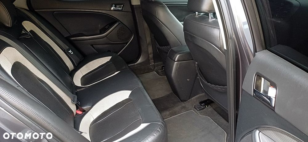 Kia Optima 1.7 CRDi L - 11