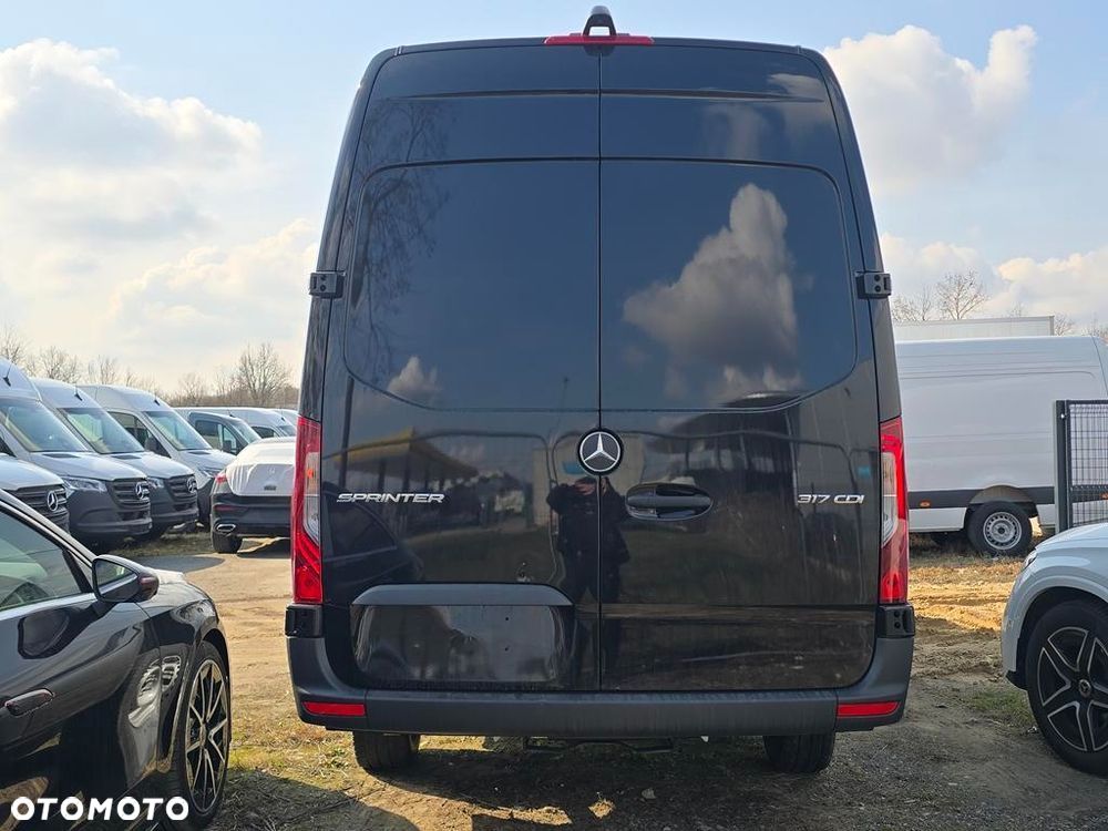 Mercedes-Benz Sprinter 317 CDI Long PRO 9G-Tronic - 7