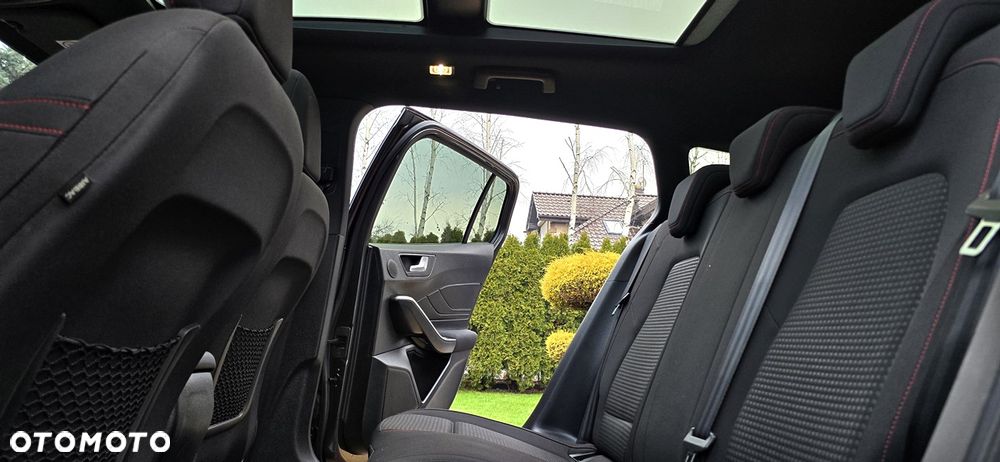 Ford Focus 1.5 EcoBoost ST-Line - 26