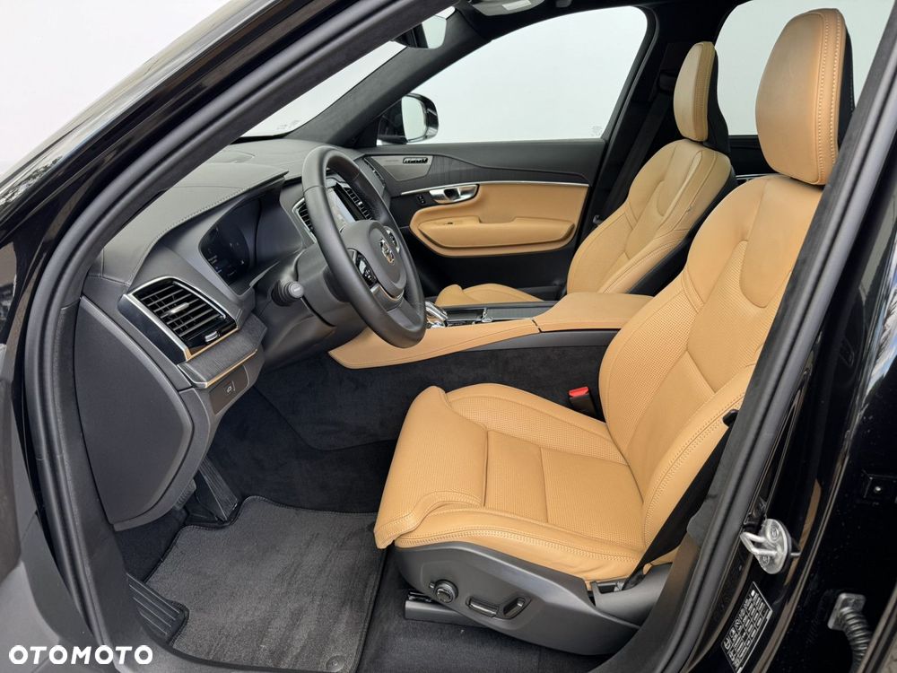 Volvo XC 90 - 8
