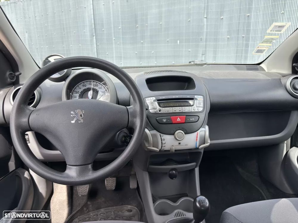 Peugeot 107 1.4 HDi Trendy - 9