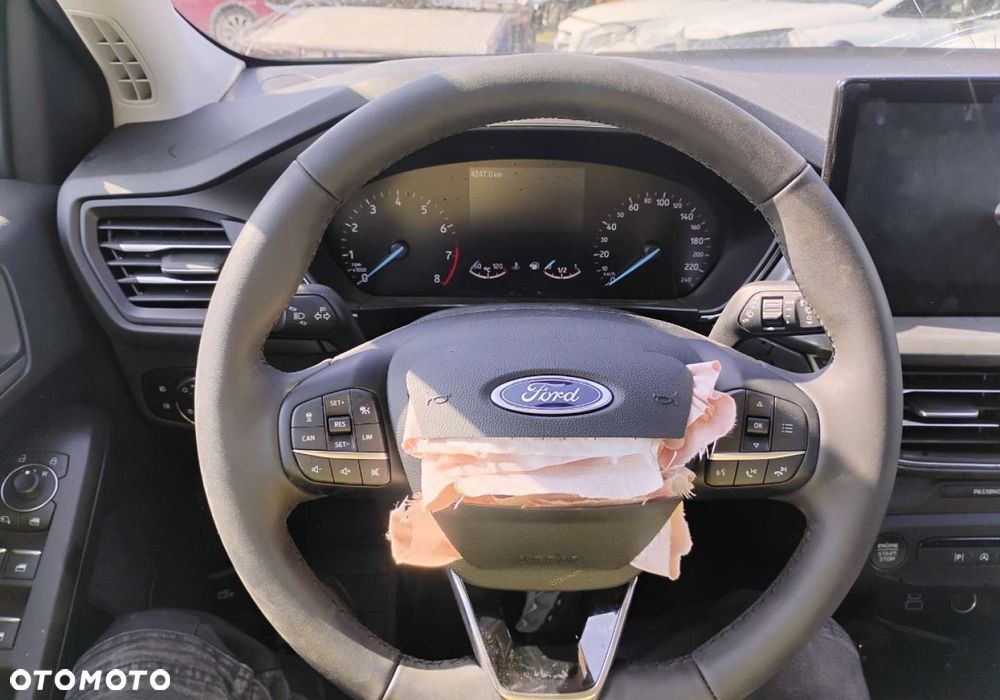 Ford Focus - 12