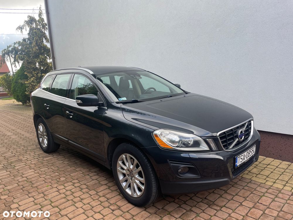 Volvo XC 60 2.4D AWD Summum - 4