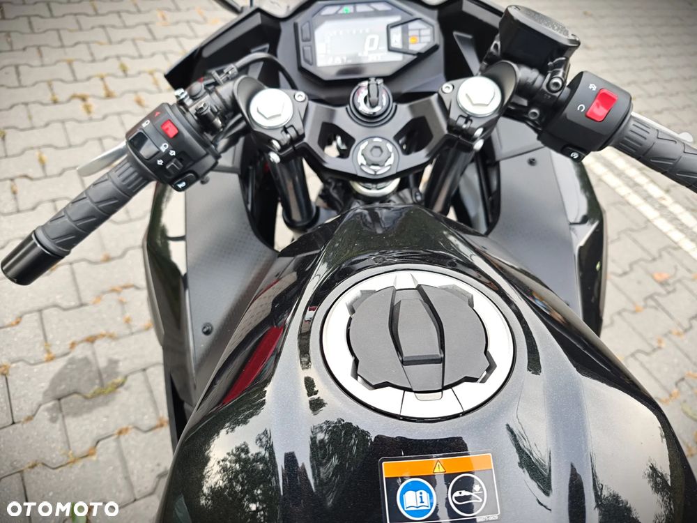 Kawasaki Ninja 500 - 24