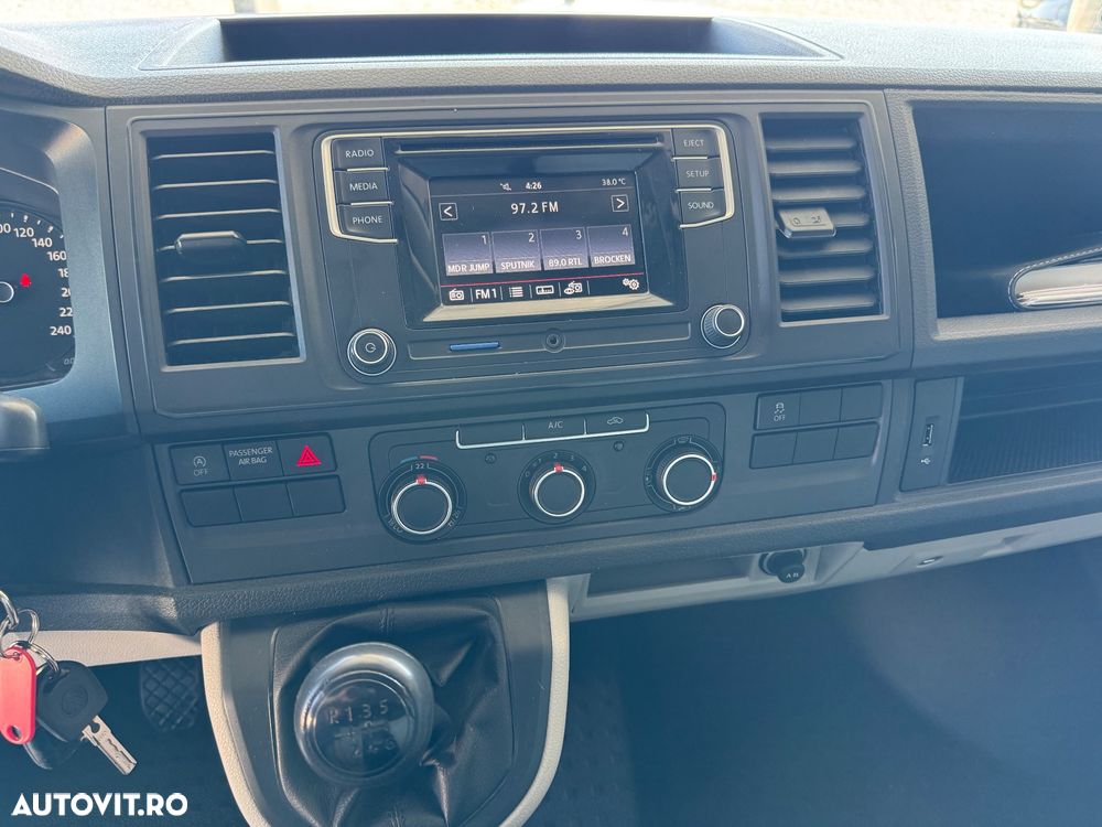 Volkswagen Transporter - 8