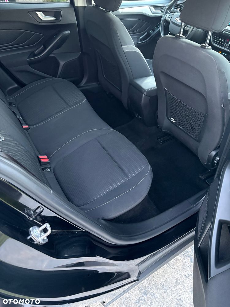 Ford Focus 1.0 EcoBoost Titanium X - 12