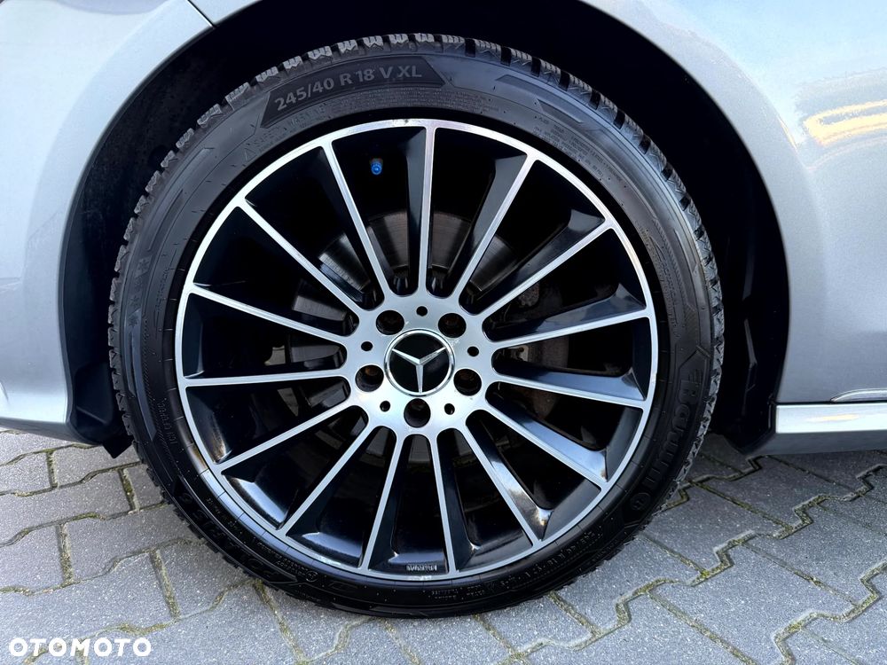 Mercedes-Benz Klasa E 350 BlueTEC 4Matic 7G-TRONIC Avantgarde - 32
