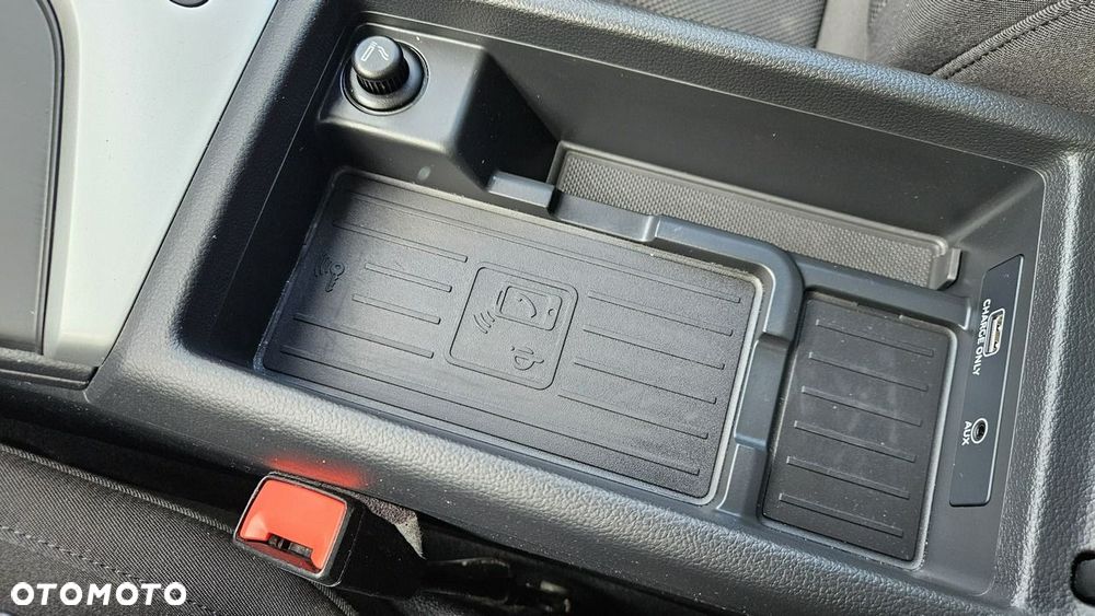 Audi A4 Avant 2.0 TDI DPF clean diesel quattro S tronic Ambiente - 36