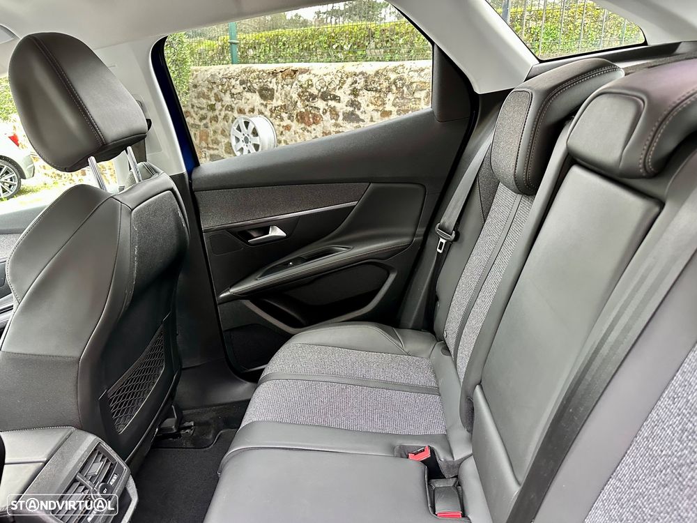 Peugeot 3008 1.5 BlueHDi Allure - 33