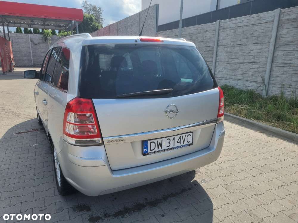 Opel Zafira 1.8 Cosmo - 4