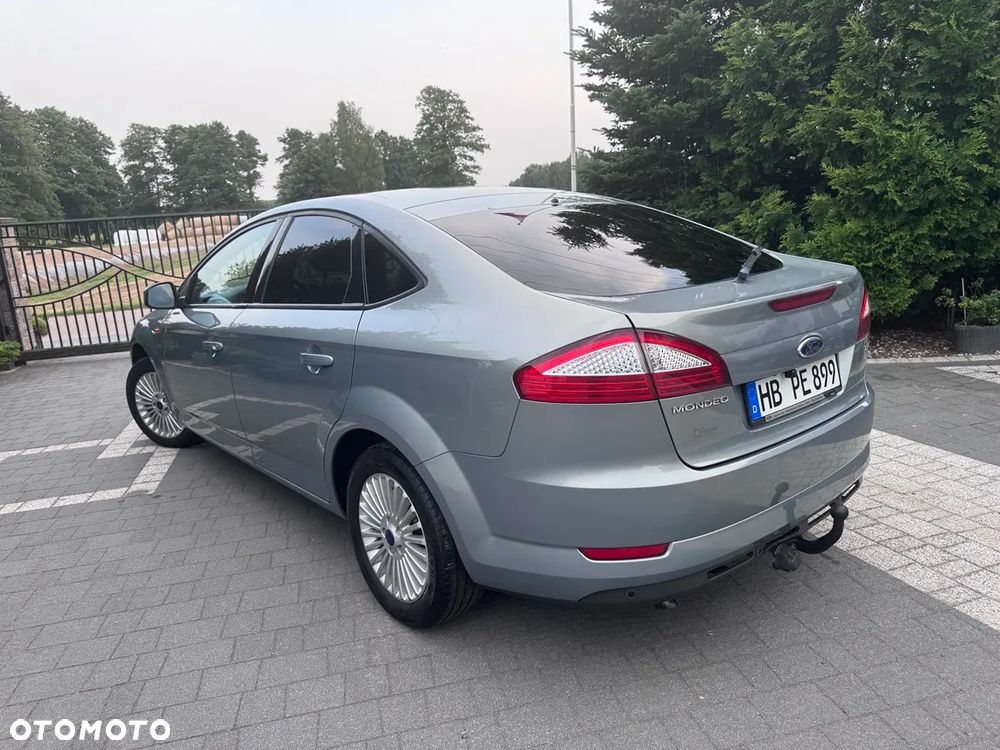 Ford Mondeo - 12